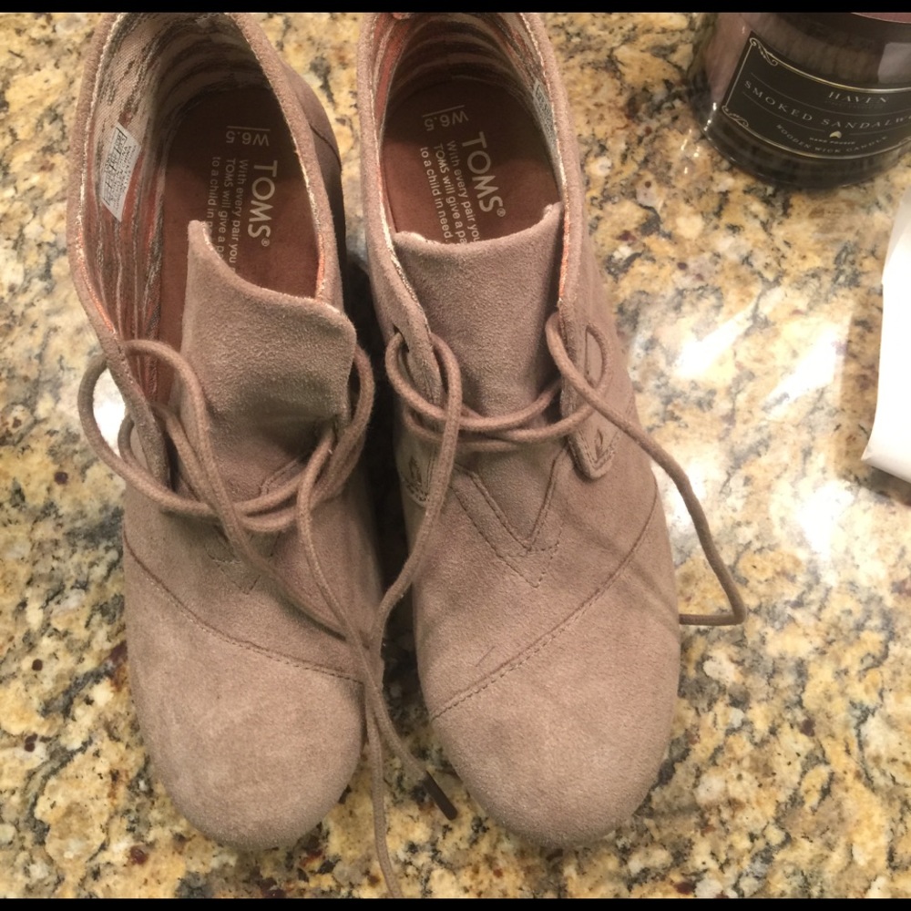 Toms booties