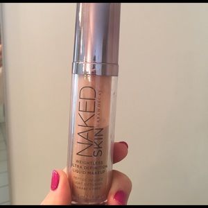 Urban Decay Naked Skin foundation