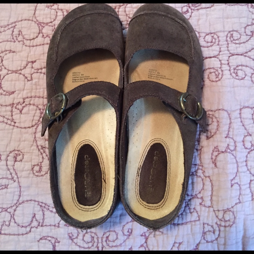 Size 9 EUROstep slide on clog