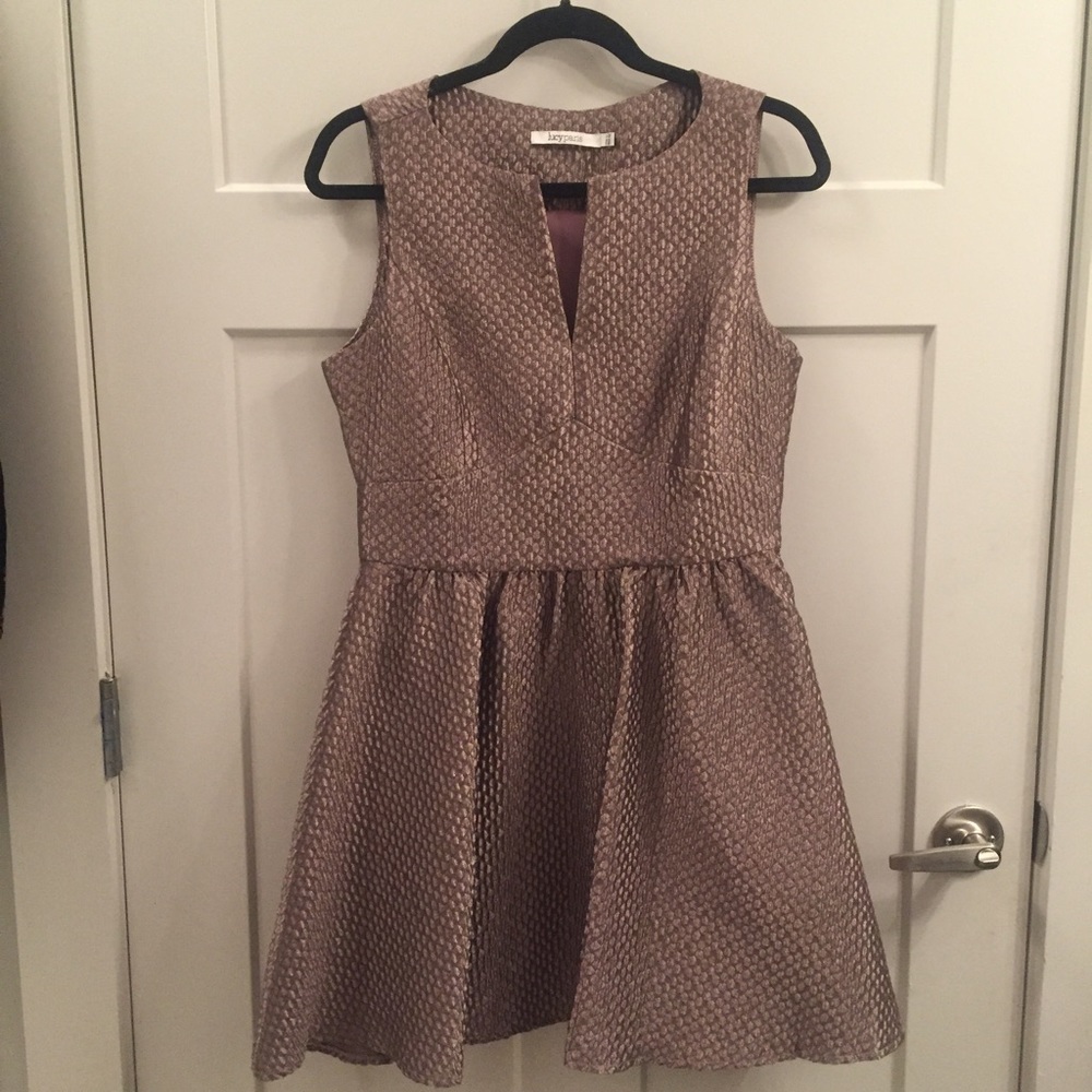 NWOT-LUCY PARIS Cocktail Dress