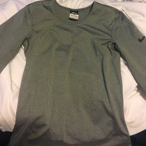 Nike Dri-Fit long sleeve 🖤