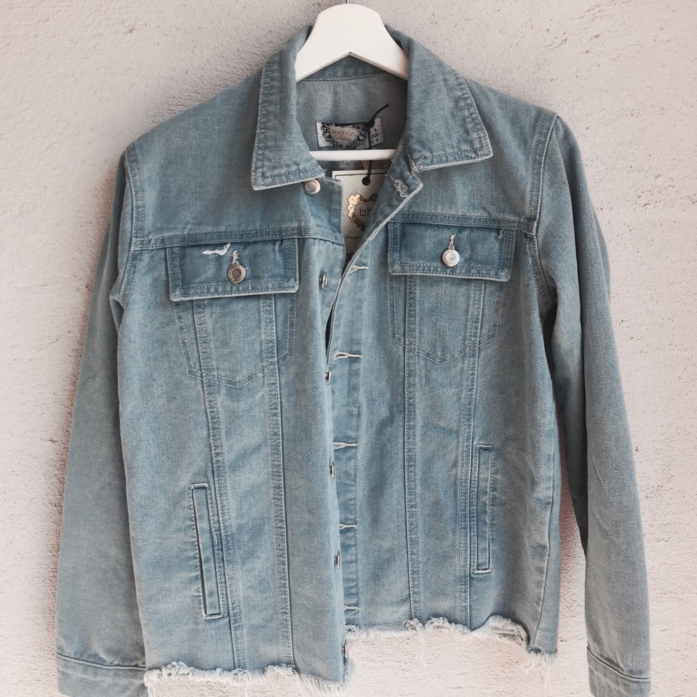 NEW WITH TAGS! Frayed Edge Denim Jacket