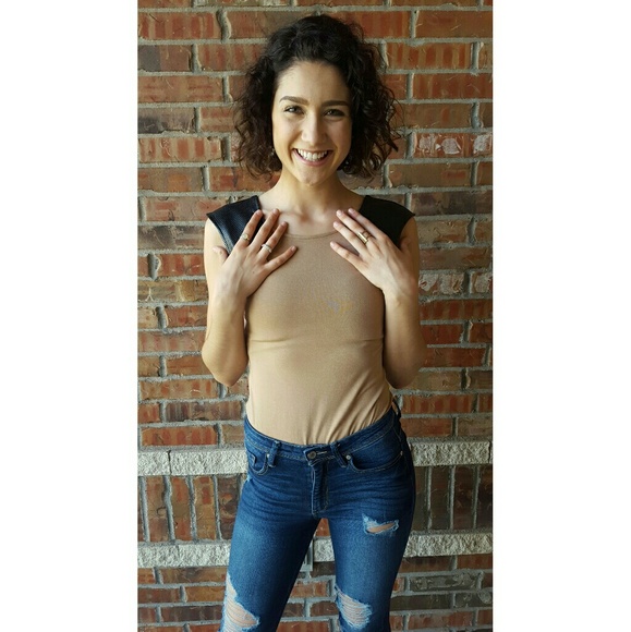 Express Top - Picture 2 of 3