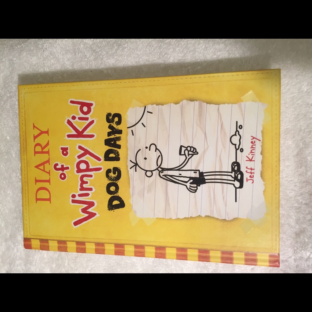 Diary of a Wimpy Kid - Dog Days book