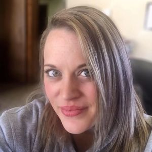 Meet your Posher, Brittni