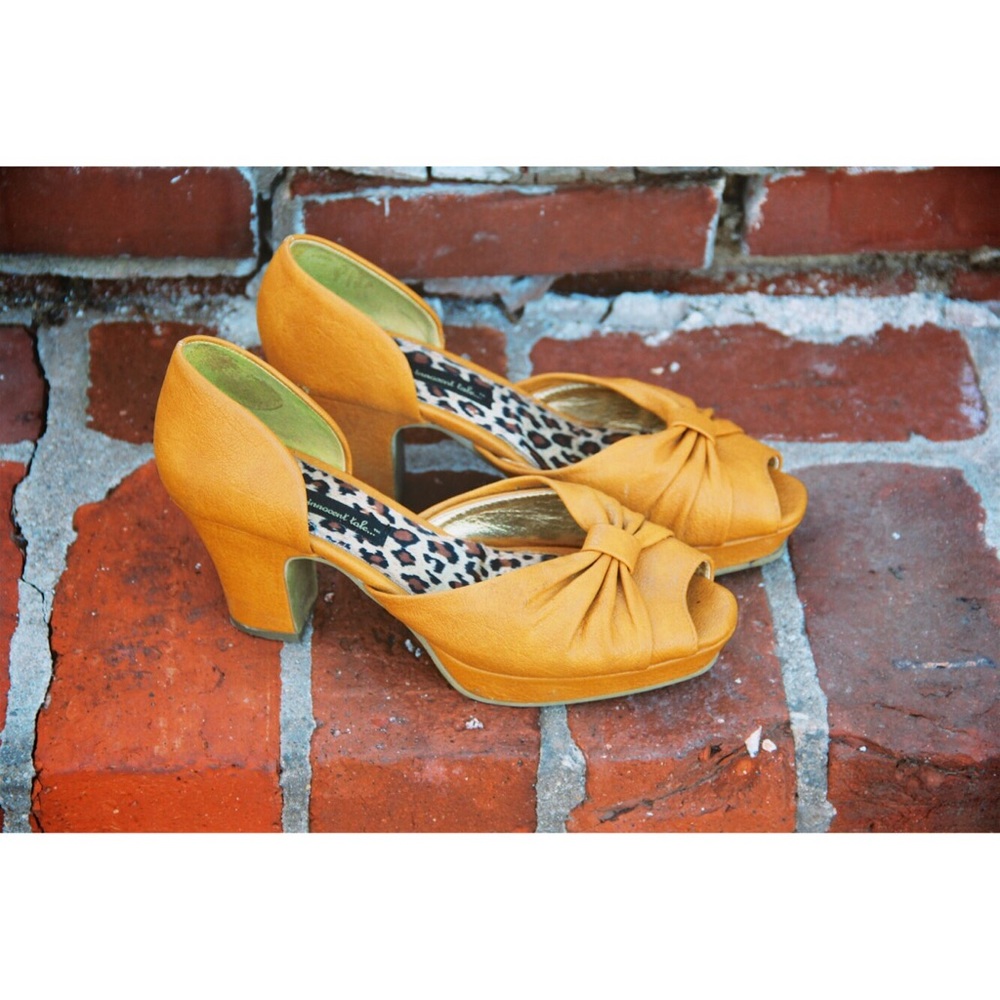 B.A.I.T. Vegan Mustard Yellow Vintage-Style Heels
