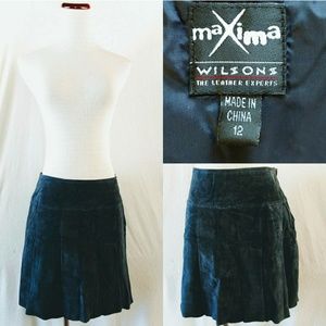 Wilsons Navy Leather Mini Plated Skirt. Size 12