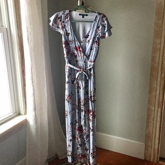 The prettiest floral maxi Summer dress! - Picture 3 of 5