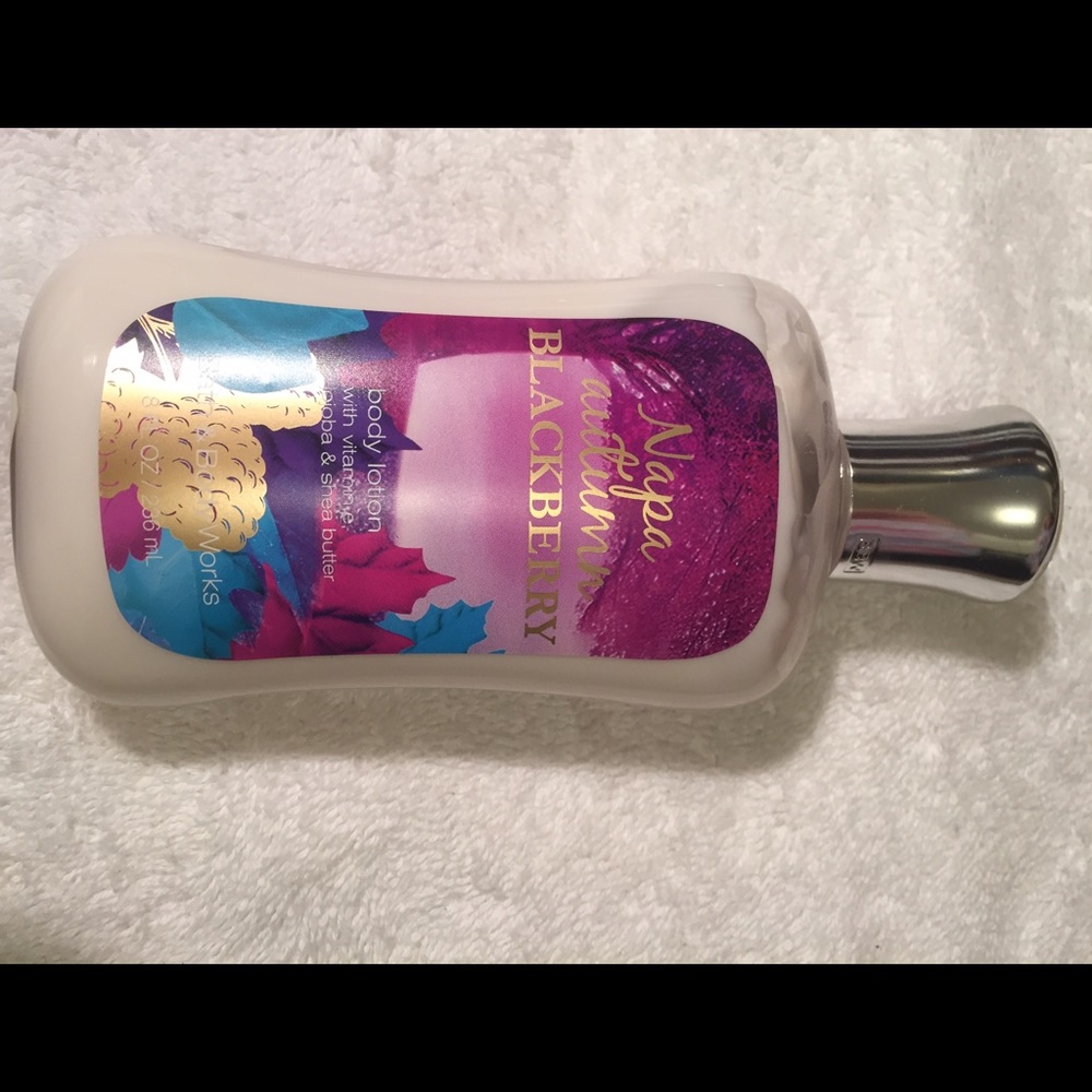 Napa Autumn Blackberry lotion