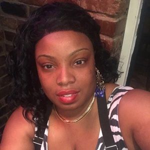 Meet your Posher, Latonya