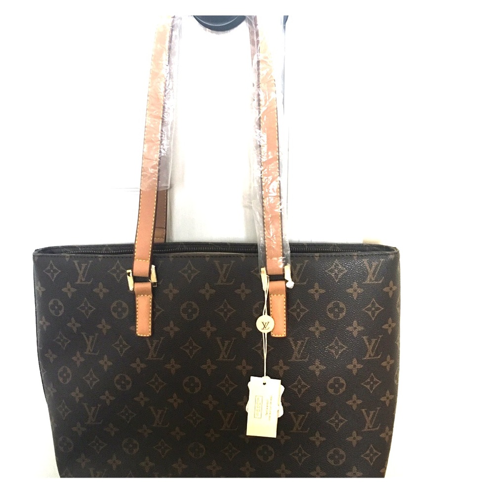 Brand new with tags and dust bag!