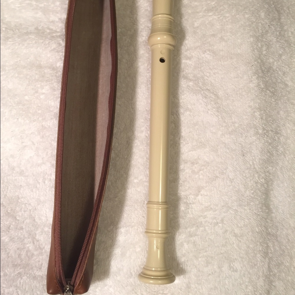 175W Soprano Recorder - Picture 2 of 4