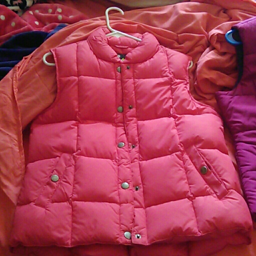 Two vests - Picture 2 of 7