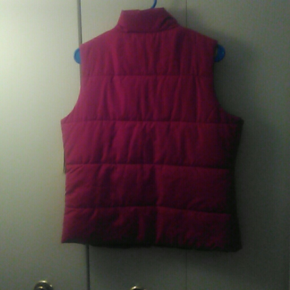 Two vests - Picture 7 of 7