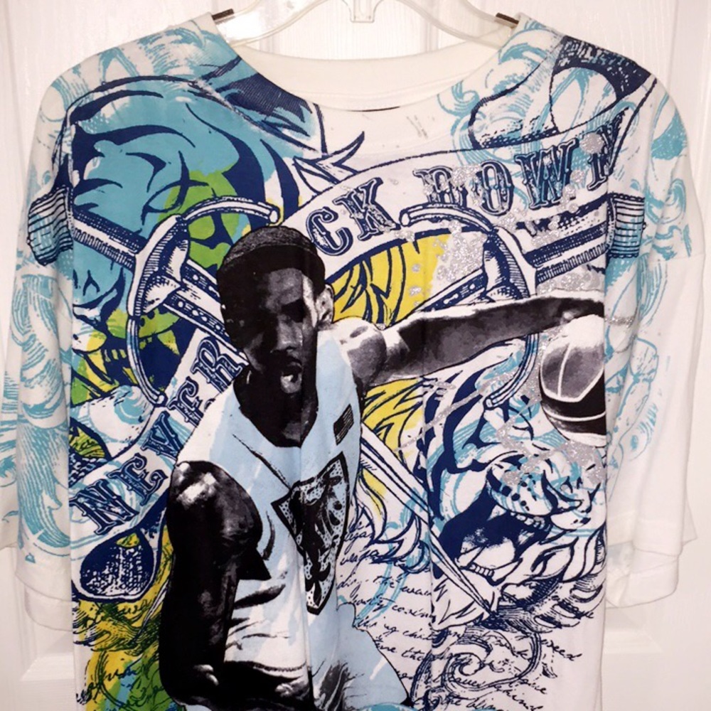 Men's XL Lebron James "Never Back Down" graphic T