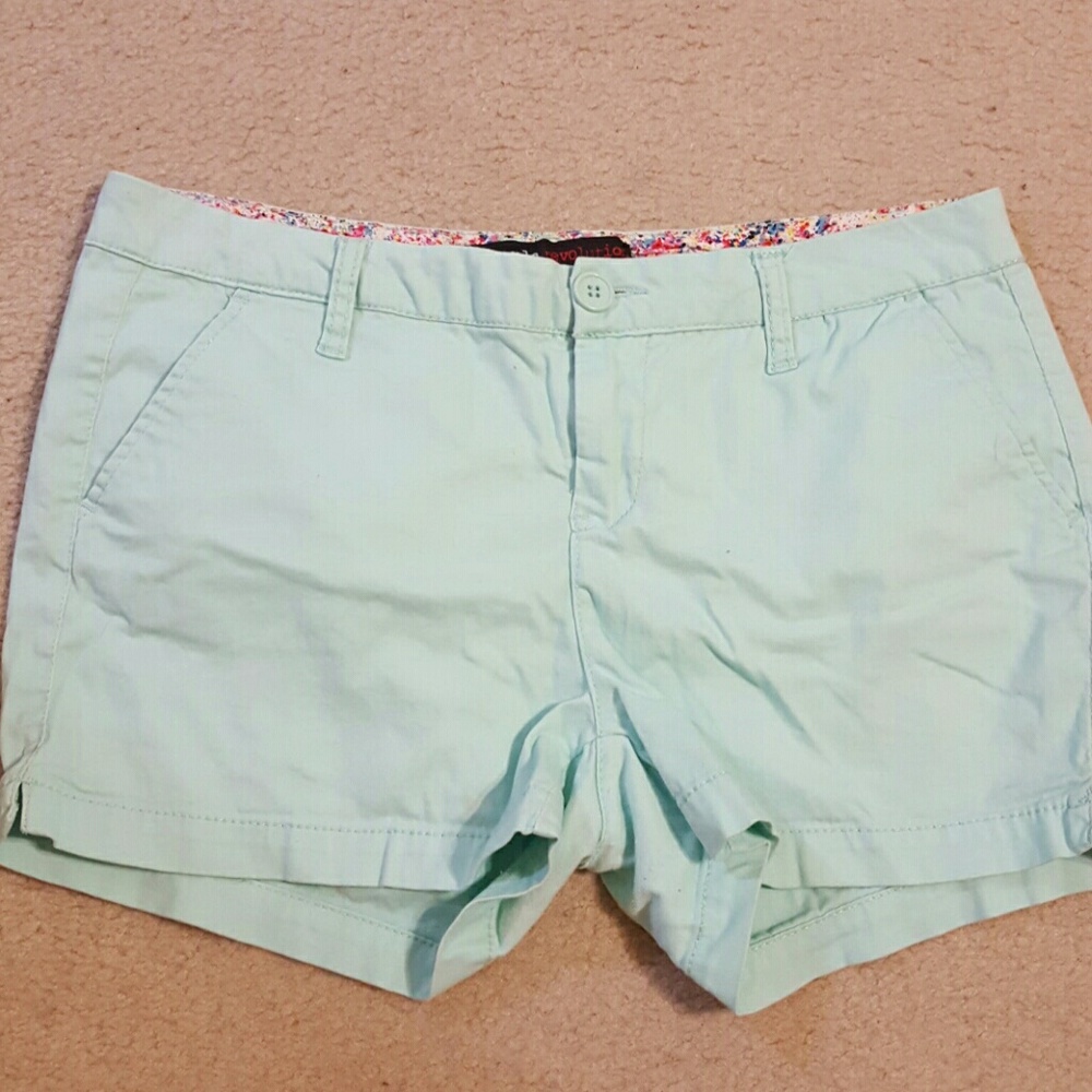 Girls freestyle revolution shorts