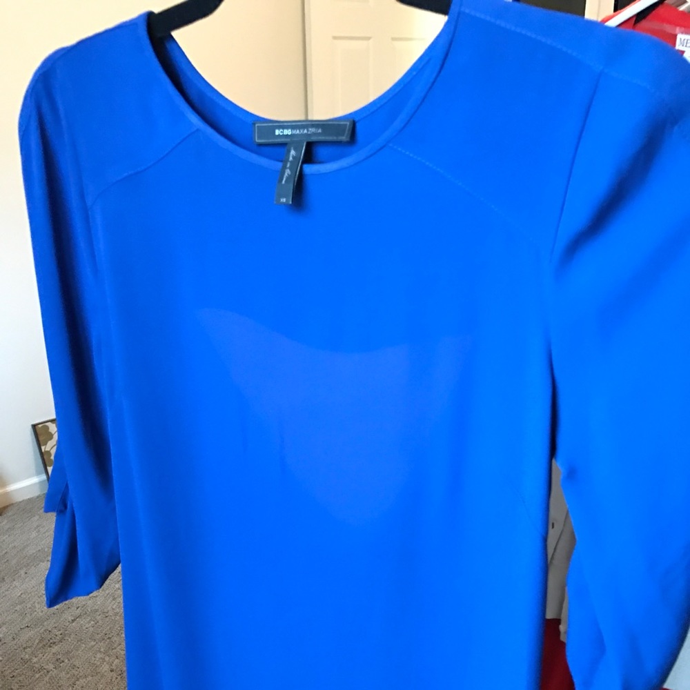 BCBG blue three-quarter sleeve blouse XS