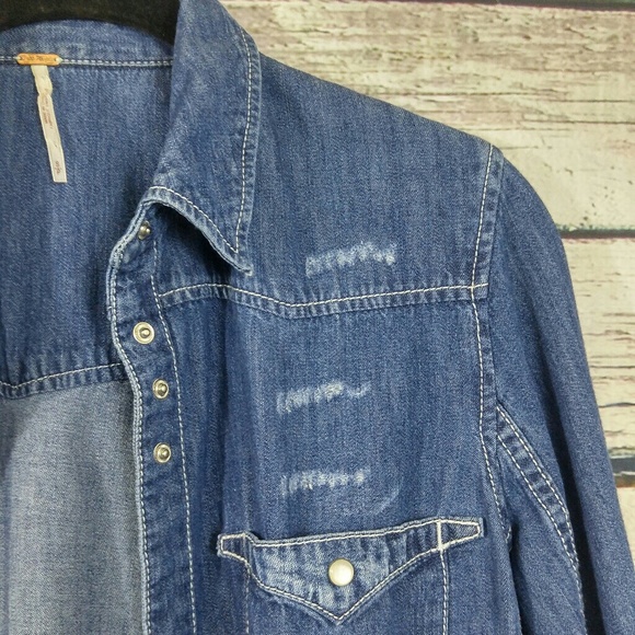 Free People Small Head West Buttondown Shirt Blue - Picture 4 of 4