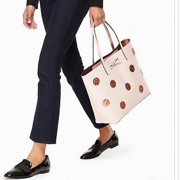 🎉HP🎉 Kate Spade large leather tote - Picture 2 of 8