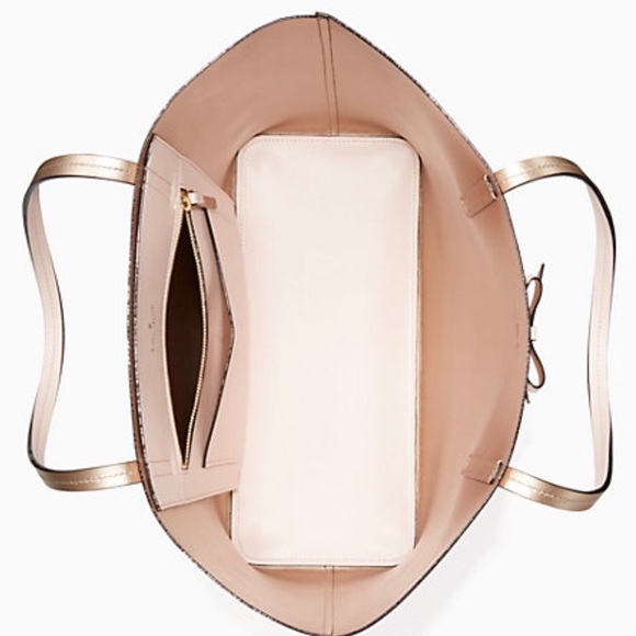 🎉HP🎉 Kate Spade large leather tote - Picture 4 of 8