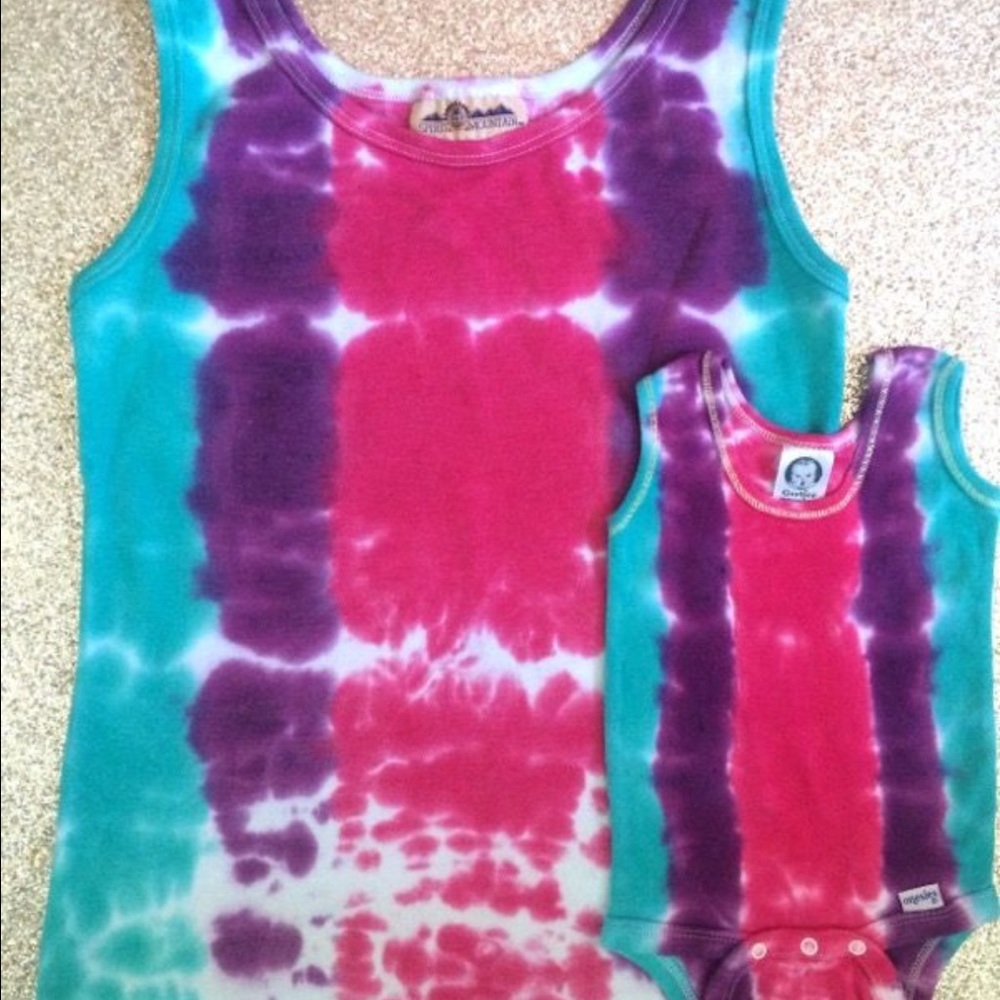 🔴 Mother & Me: tie-dyed matching gift 🎁 set! 🌈