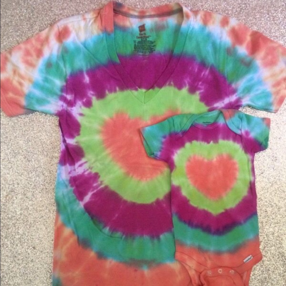 🔴 Mother & Me: tie-dyed matching gift 🎁 set! 🌈