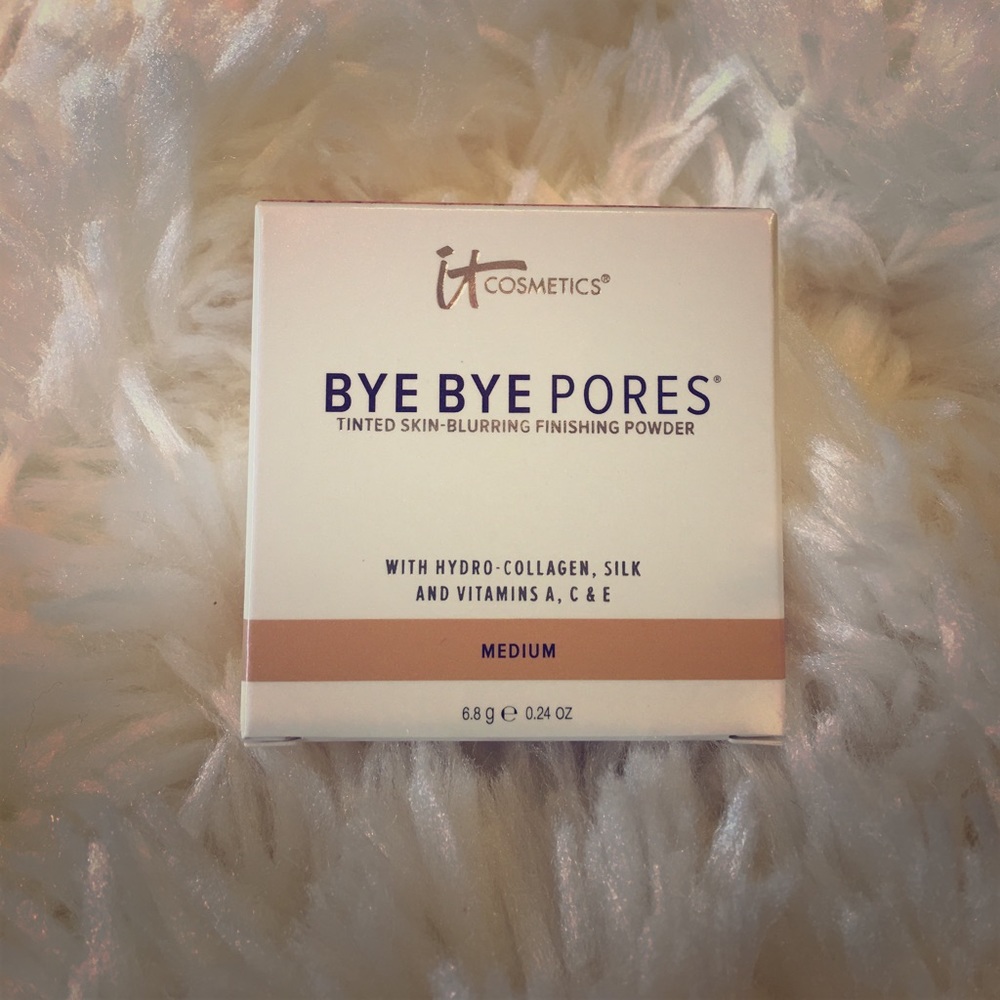 IT Cosmetics BYE BYE PORES ✨ New in box