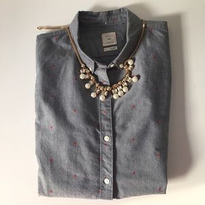 GAP Chambray Red Polka dotted Shirt GAP Chambray Red Polka dotted Shirt