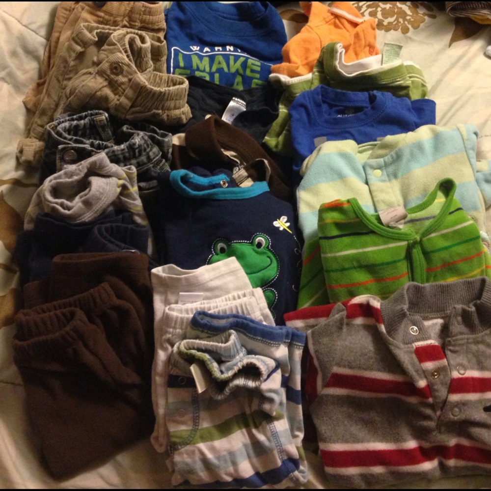 Lot of baby boy clothes size 6-12 months