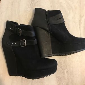 Mossimo wedge booties