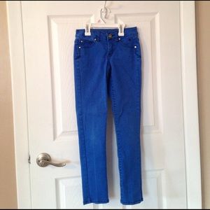 Blue skinny jeans