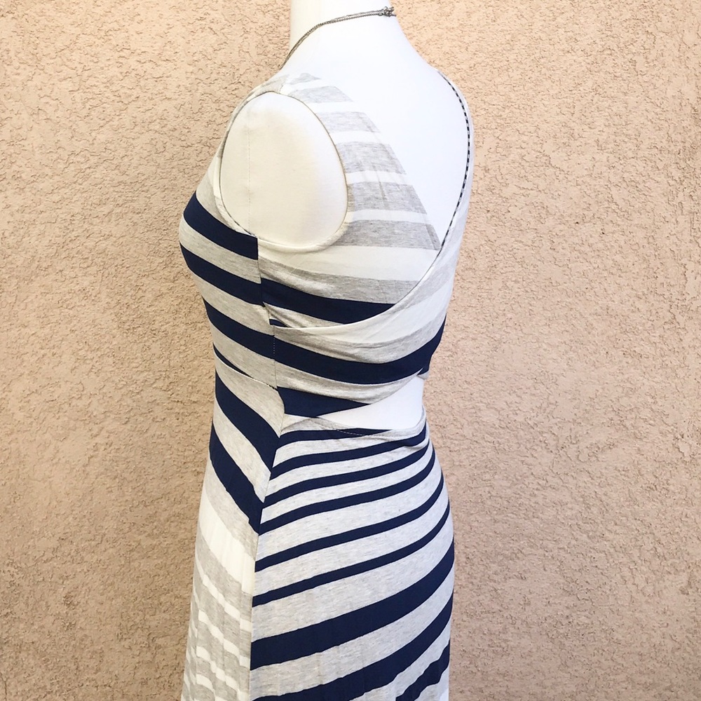 Striped Jersey Dress - Picture 7 of 7