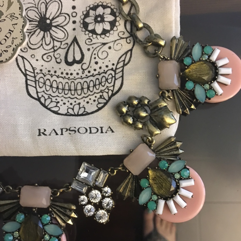 Rapsodia Neckles