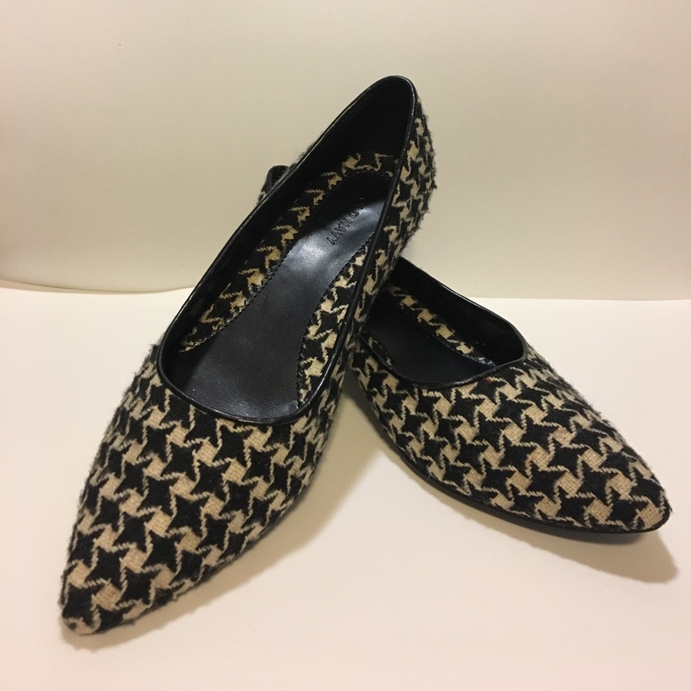 Low heel flats/pumps