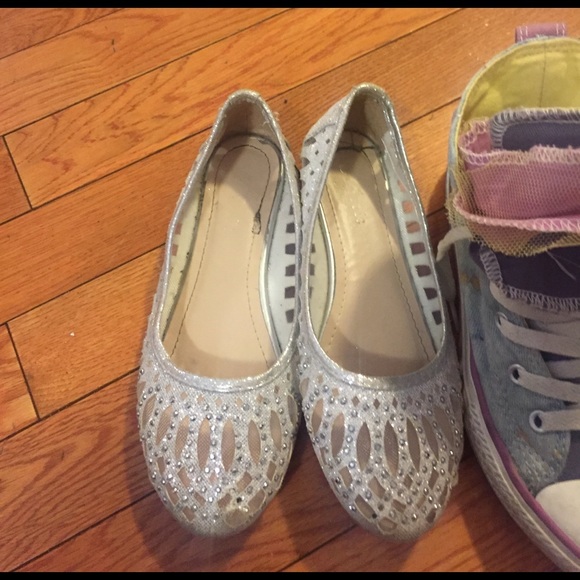 2 converse and summer flats size 1 - Picture 2 of 4