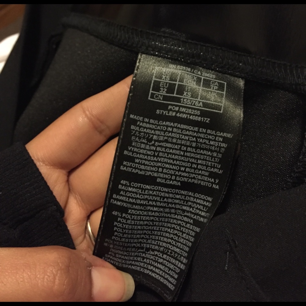 NWOT Marciano "Vinyl" Look Front Panel Pants XS - Picture 8 of 8