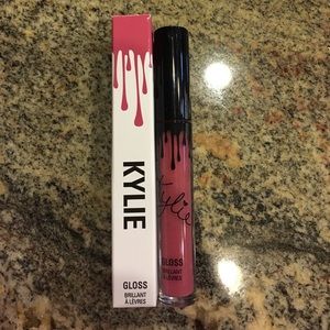 Kylie lip gloss