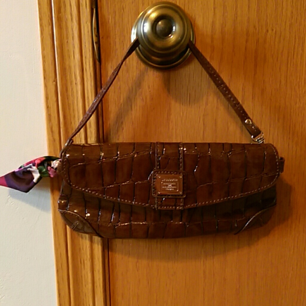 Liz Claiborne Wristlet