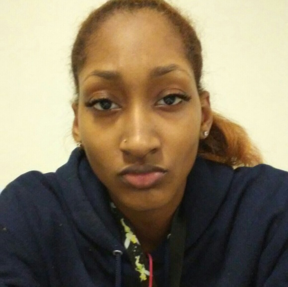 Meet your Posher, Alisha - Picture 1 of 1