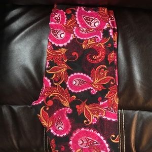 Brand new Lula worn like 2 times!