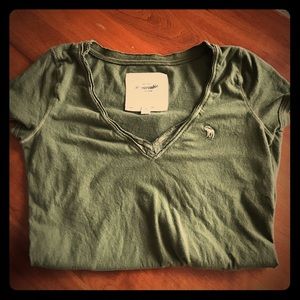 Abercrombie small t-shirt camo green