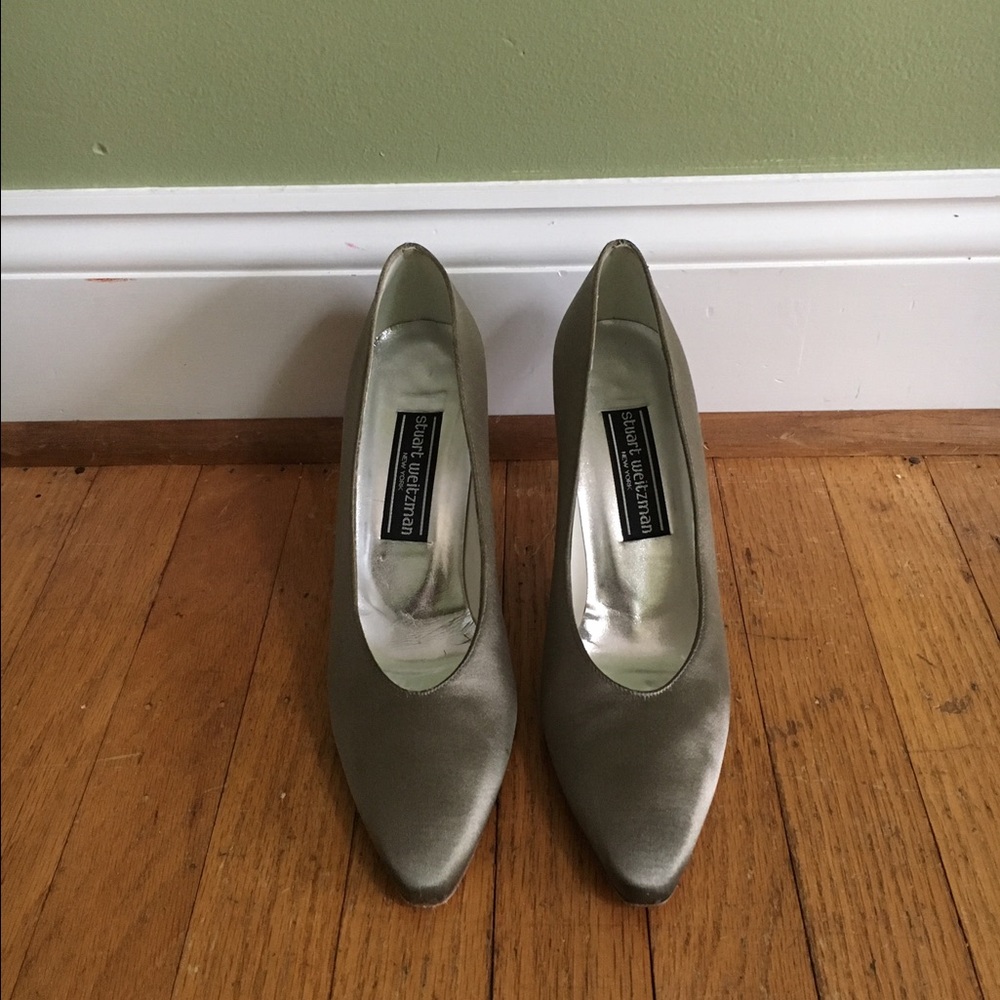 Stuart Weitzman pumps