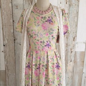 LuLaRoe  Amelia Dress Size Small