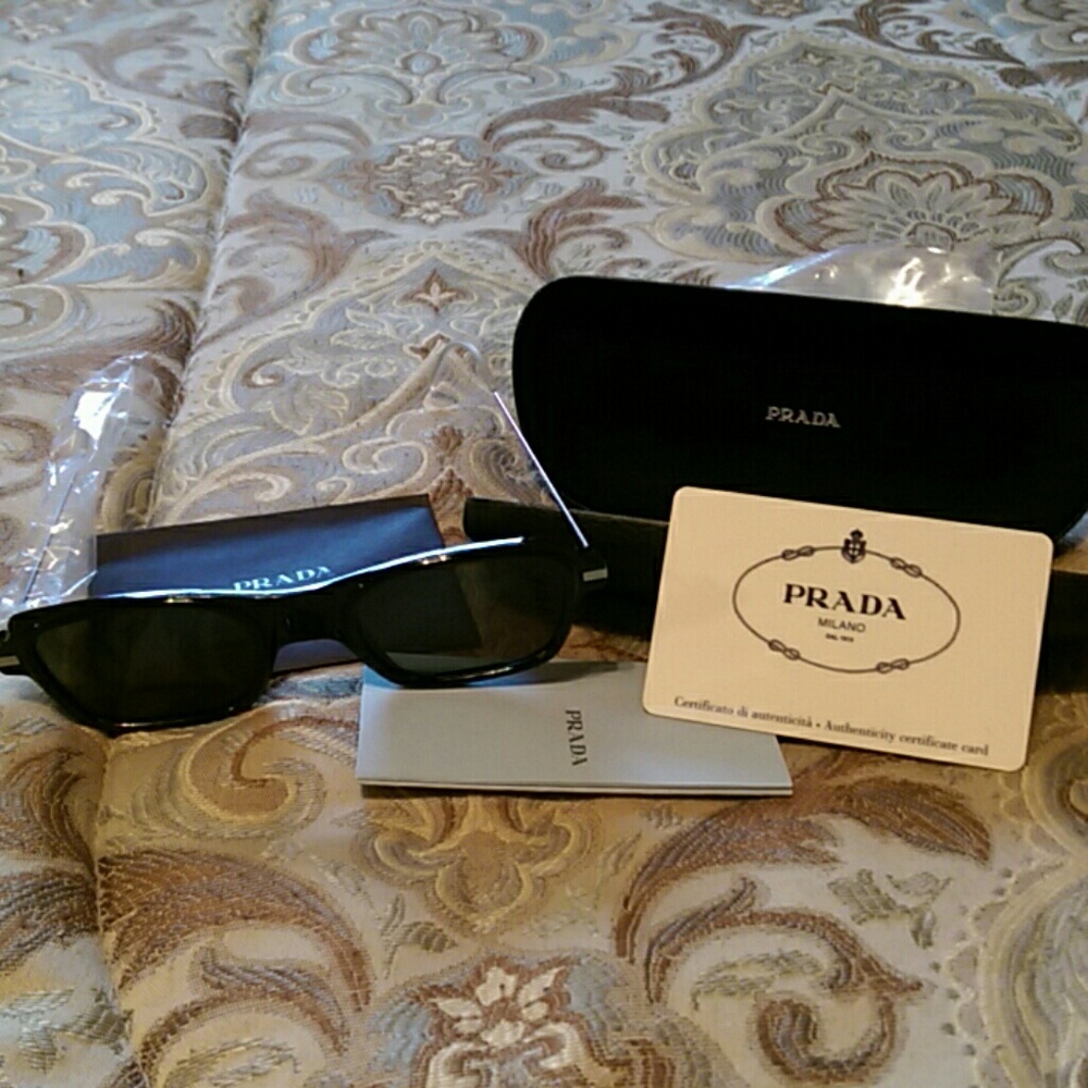 Prada sunglasses - New Certificate of Authenticy