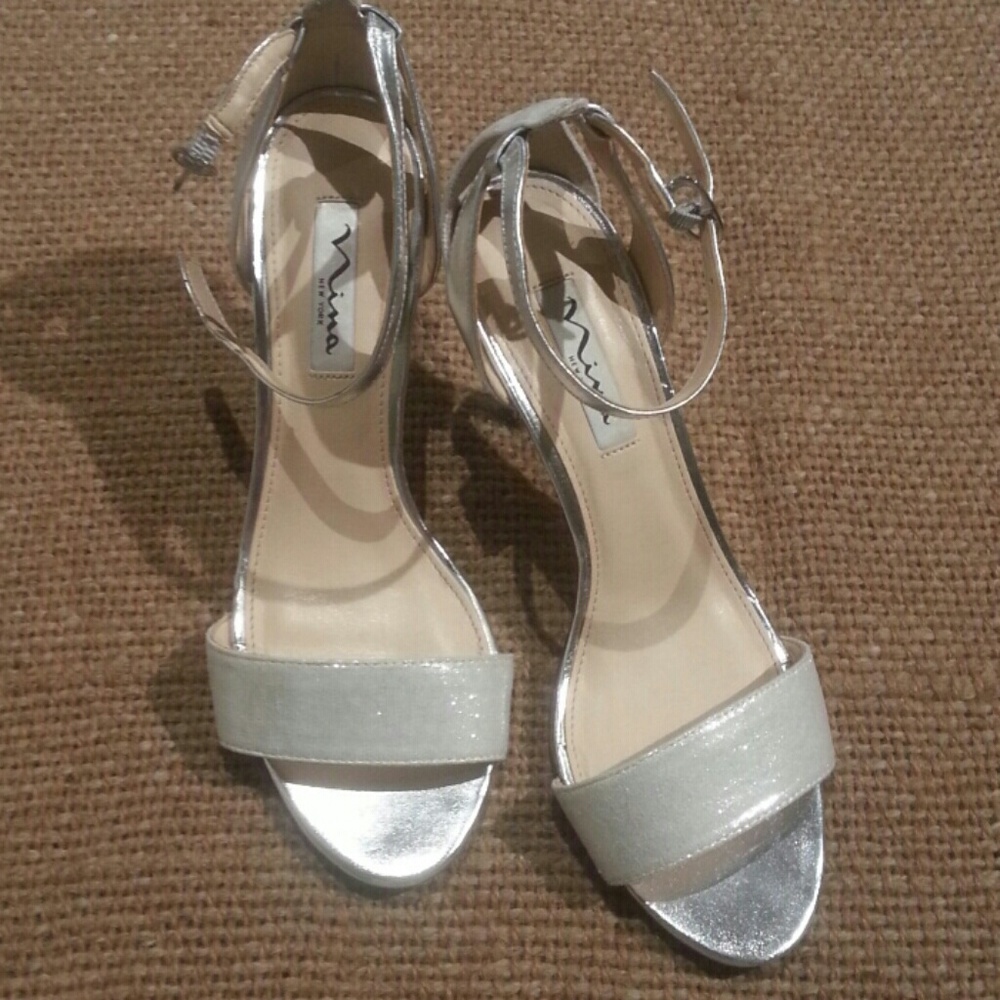 Nina silver sandals