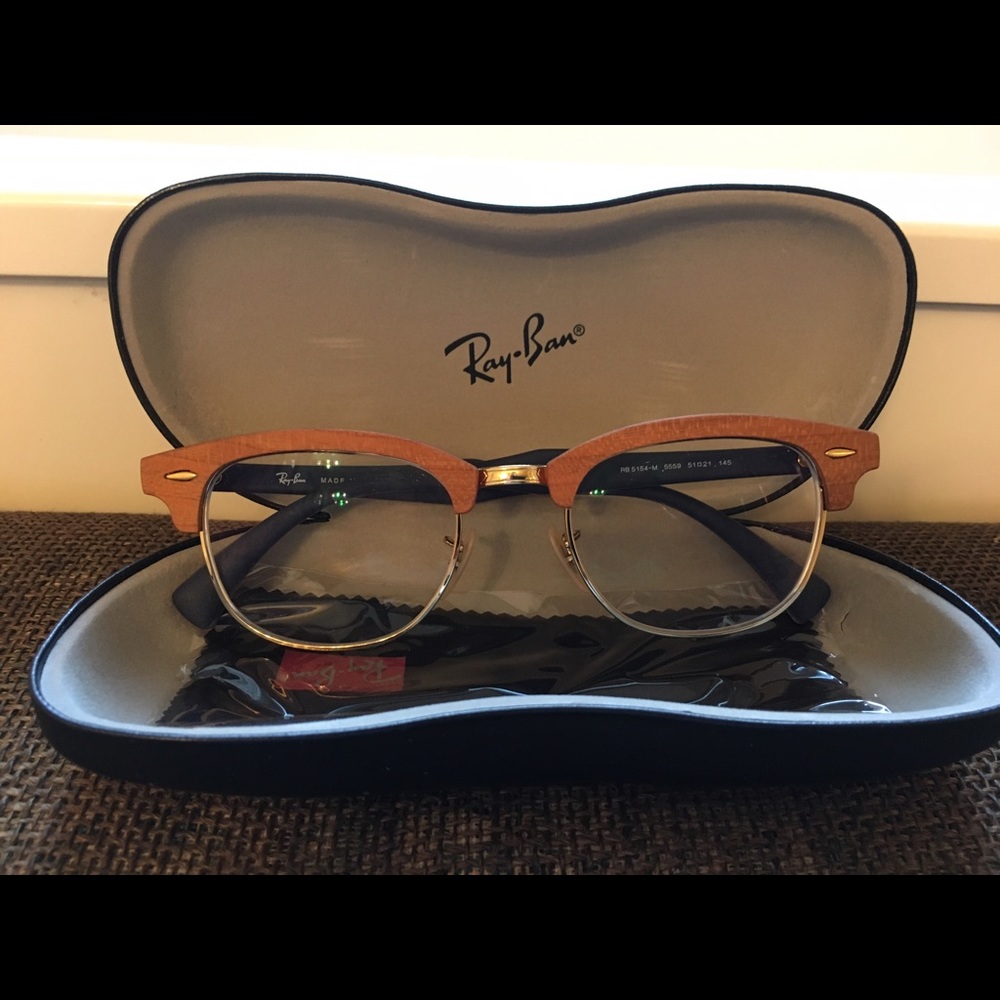 Ray-Ban Clubmaster Wood: Model: RB3016M 1179 51-21