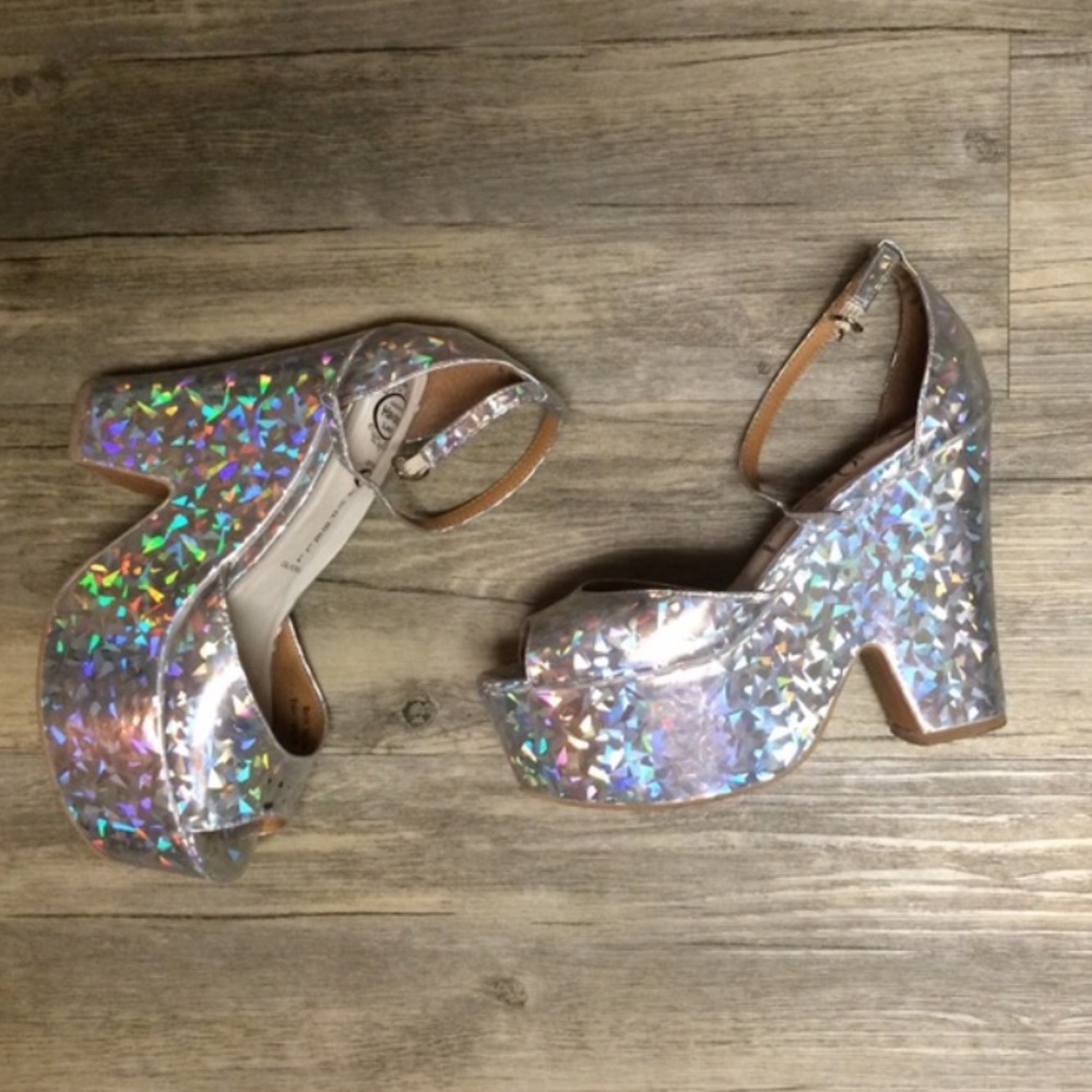 ☁️ Jeffery Campbell Hologram Haven ☁️