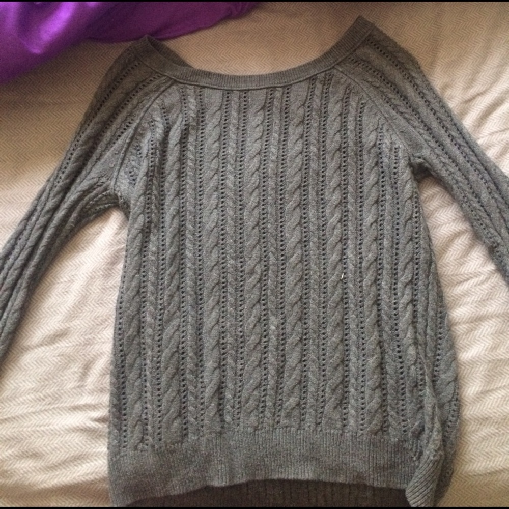 American eagle sweater