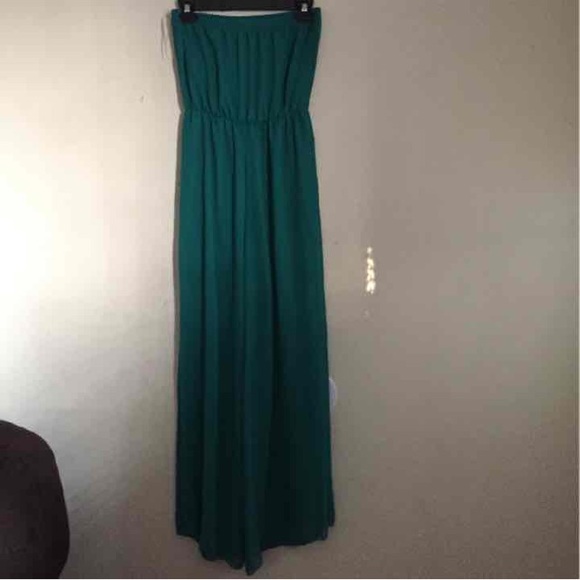 Halter romper - Picture 3 of 3