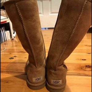 Authentic Tall Ugg Australia boots SIZE 8